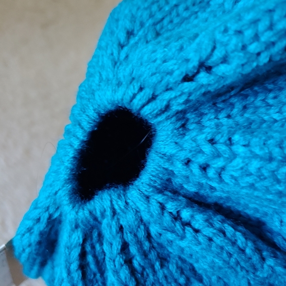 CC Beanie - Picture 4 of 4